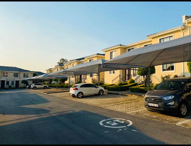 3 BEDROOM TOWNHOUSE FOR SALE IN CARLSWALD